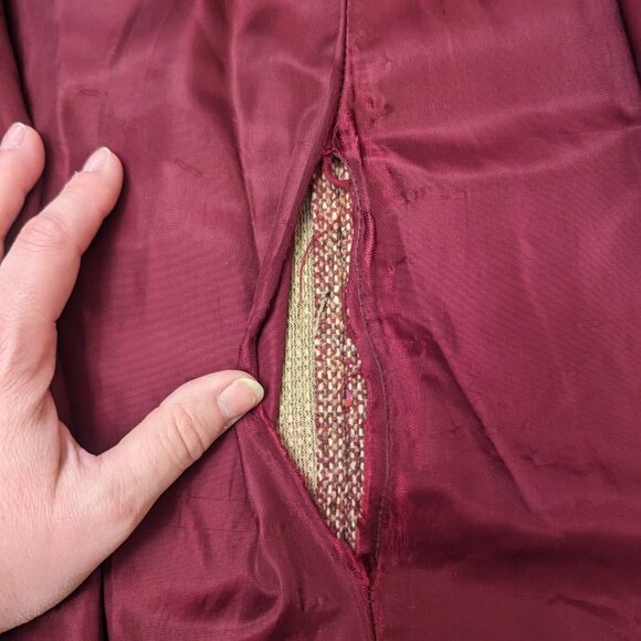 VINTAGE wool trench coat, burgundy tweed, burgundy lining - Picture 15 of 15